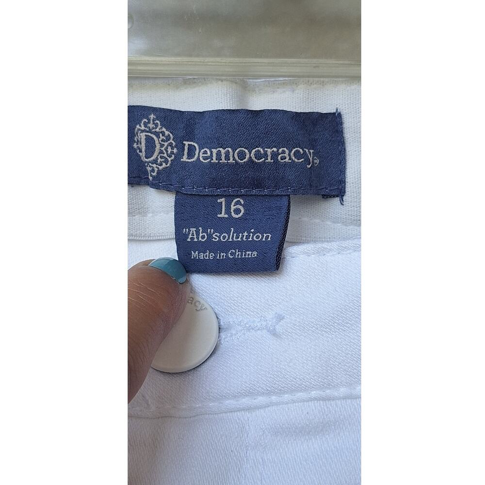 Democracy Ab Solution Kick Flare Capri Crop White Jeans Tummy Control Size 16 - Picture 5 of 10